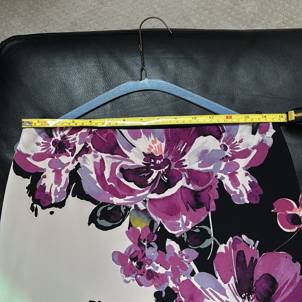 White House Black Market Floral Pencil Skirt Size 6 - Picture 3 of 4